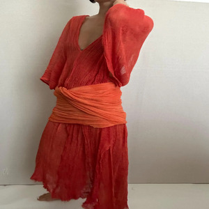 Robe de plage pour femmes en mousseline de soie à pois léopard, longueur au sol, manches trois quarts, respirante, décontractée, élégante, vente en gros - Product Image 5