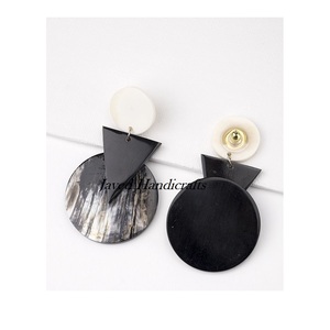Pendientes de cuerno naturales de la mejor calidad, joyería para mujer y niña, pendientes de cuerno naturales y venta al por mayor de Javed, pendientes de cuerno artesanales - Product Image 3