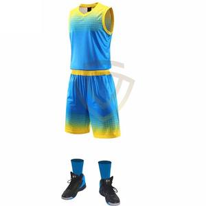 Ensemble de vêtements de sport de basketball pour hommes adultes, respirant, séchage rapide, personnalisable, sublimation, tenue d'équipe, haute qualité, 100% polyester, ensembles de maillots de basketball - Product Image 2