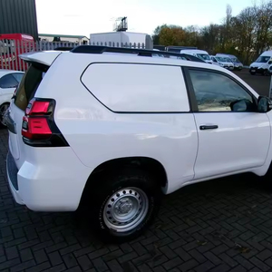 Toyota Landcruiser มือสองพร้อมเบาะหนังสีดำภายในพวงมาลัยซ้ายแบบ FWD - Product Image 2