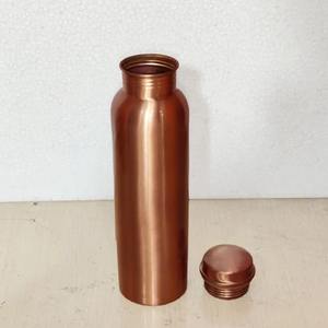 Vente en gros de bouteilles d'eau en cuivre pur les plus vendues verres en plastique à boire directement pour la vie quotidienne - Product Image 3