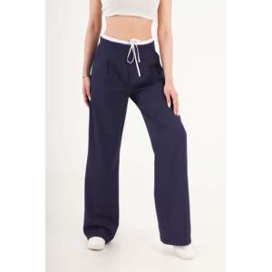 Pantalones Azul Marino de Doble Cintura para Mujer LUSTRIN - Pantalones de Poliéster y Elastano de Corte Moderno y Moldeador para Oficina y Uso Casual - Product Image 4