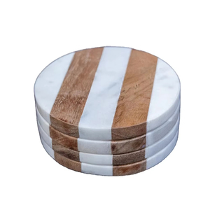 Ensemble de sous-verres et d'assiettes à thé en marbre en bois faits à la main de qualité supérieure conçus pour servir du café et du thé élégants dans les maisons, les bureaux et les hôtels - Product Image 1