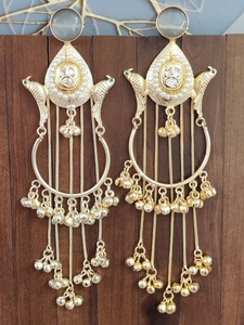 Pendientes Tradicionales Indios de Latón con Moissanita Polki Kashmiri para Mujer, Última Colección, Nuevo Diseño, para Bodas y Fiestas - Product Image 4