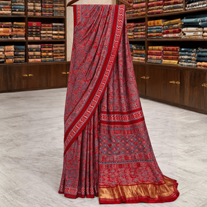 Sari en coton et soie tissé à la main Raktika Rekha Ajrakh, soie de Banarasi, imprimé à la main, doux et élégant pour les festivals et les fêtes - Product Image 1