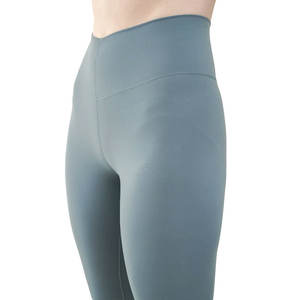 กางเกงเลกกิ้งผู้หญิงรุ่นใหม่ ขายดี ทรงสวย เอวกลาง ผ้าฝ้าย 100% ป้องกันแบคทีเรีย ระบายอากาศดี เหมาะสำหรับโยคะและออกกำลังกาย สวมใส่สบาย รับสกรีนโลโก้ - Product Image 5