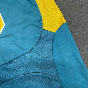 Vêtements de sport Uniforme de football américain bicolore Uniforme de football américain sur mesure à séchage rapide - Product Image 6