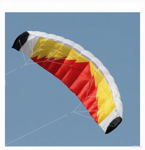 Cometa deportiva multilínea 2M cometa acrobática suave de abeto doble y Rojo empaquetada en bolsa - Product Image 3