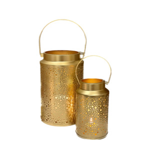 Candelabros y farolillos de madera con diseño recortado de tarro votivo de Metal decorativo navideño dorado marroquí para eventos en casa - Product Image 5