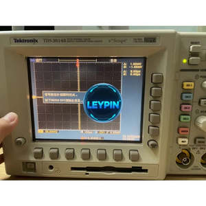 Oscilloscope numérique à phosphore Tektronix TDS3014B 4 canaux 100 MHz - Product Image 6