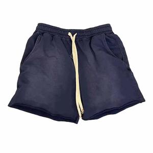 Venta al por mayor de pantalones cortos de algodón para hombre Vintage Sun Dye Fade Sweat Shorts Cut Edge hombres verano ácido lavado personalizado pantalones cortos OEM - Product Image 4