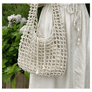 Sac à bandoulière en laine au crochet de style anglais vintage, avec sangle réglable et fermeture éclair, pour usage quotidien, trajets, cadeaux, collections Ho Chi - Product Image 3