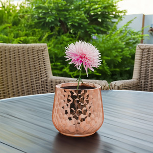 CUB5307RG - Maceta de Oro Rosa con Textura Única - 7.5 W x 6.5 H - Product Image 5
