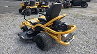 Tondeuse à gazon Cub Cadet ULTIMA ZT3 60, 213 heures d'utilisation enregistrées, moteur diesel 24 CV, plateau de coupe de 60 pouces, excellente durabilité et moteur puissant