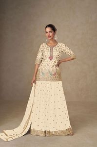 Chinon à la mode avec broderie Salwar costume femme fabricant de mode et fournisseur de Surat au taux le plus bas - Product Image 6