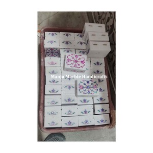 Hot Selling Super Classic Design White Marble Inlay <b>Box</b> With Mother Of Pearl Sea Shell <b>Floral</b> Hand Crafted Art For Jewelry <b>Box</b> - Product Image 3