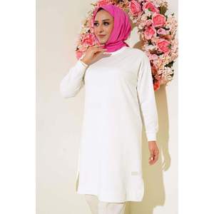 Tunique grande taille avec emblème fendu écru pour femme T-shirts confortables - Product Image 4