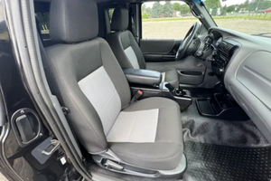 Asequible para Conducir |   CONDUCCIÓN IZQUIERDA |   Volante a la derecha |   Ford Ranger Sport 4x4 Super Cab 2010 - Product Image 5