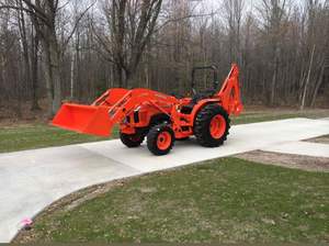 Mini Tractor Kubota Usado de 25hp, 30hp, 35hp, 40hp con Tracción Delantera - Product Image 4