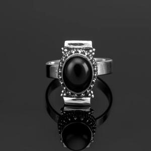 แหวนเงินสเตอร์ลิง925สุดหรูสำหรับผู้หญิงทำด้วยมือเครื่องประดับพลอยโอนิกซ์สีดำตัดรูปวงรีทำด้วยมือแหวนของขวัญที่ทันสมัย - Product Image 2