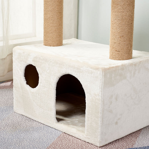 Torre rascadora clásica de madera para gatos con cama acogedora y hamaca, postes rascadores de sisal, casa de juegos estable de felpa para gatos - Product Image 2