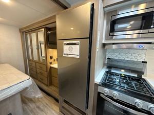 Nuevo T-h-o-r A-c-e 29D 2026 listo para la venta - Product Image 6