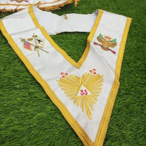 Tablier du 33e degré du Rite écossais avec poignets et col, broderie dorée, ailes - Product Image 3