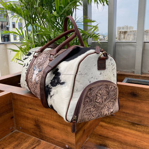 Factory Wholesale Fashionable Design Hand <b>Tooled</b> <b>Leather</b> Large Capacity Travel Bag Custom Genuine Cow <b>Leather</b> Unisex Duffle Bags - Product Image 5