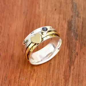 Bague de méditation Labradorite Heart Spinner Bague de mariage martelée deux tons pour femme en argent sterling 925 - Product Image 2