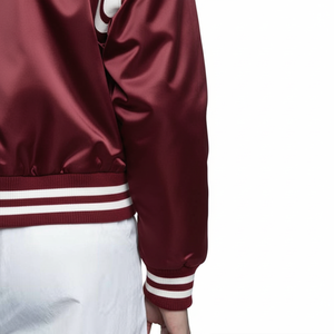 Chaqueta universitaria con relleno de algodón a prueba de viento fina de béisbol con letras bordadas para mujer, fabricación al por mayor, temporada de otoño - Product Image 6