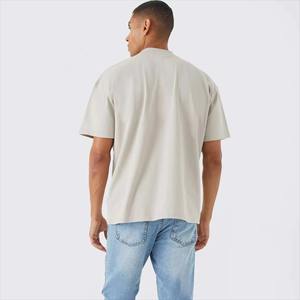 Camiseta de gran tamaño para hombre 220 250 GSM, camisetas personalizadas con estampado personalizado, camiseta de lujo 100% de algodón esencial boxy FIT para hombre - Product Image 4