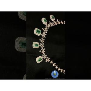 Collier en diamant élégant ensemble de bijoux fins - Product Image 1