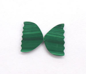 Sculptures en forme de papillon en malachite naturelle 12.75 Cts Sculptures en vrac en malachite 15.5X11mm - Product Image 6