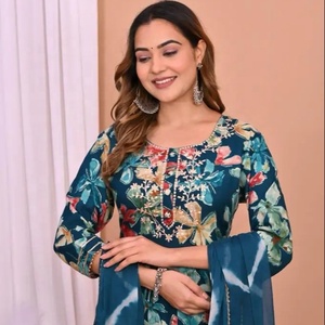 Kurti de Verano para Mujer, Marca SHUBH EXIM, Estampado, Estilo Formal, Largo hasta el Suelo, Corte Holgado, Material de Rayón, Secado Rápido, Suave y Cómodo - Product Image 1