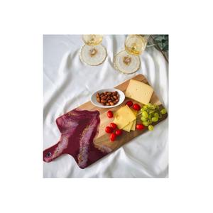 Planche à découper en bois et résine faite à la main avec un design océanique unique, parfaite pour la décoration de la cuisine et le service quotidien de la nourriture - Product Image 2