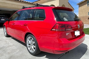 Volkswagen Golf SportWagen SE 2017 en Buen Estado - Product Image 4