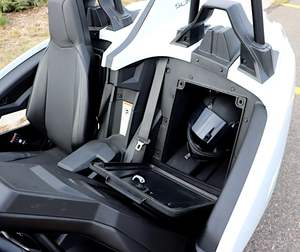 รถมอเตอร์ไซค์สามล้อ 2026 Polariss Slingshots SL/R/SLR (AutoDrive) 3 ล้อ 200-400 ซีซี 40-60 กม./ชม. รับประกัน 3 ปี แบบพกพาสำหรับเด็ก - Product Image 1