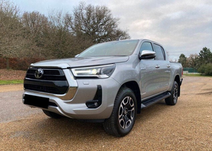 Toyota Hilux Adventure 2021, Camioneta de Doble Cabina 4x4 en Venta - Product Image 2