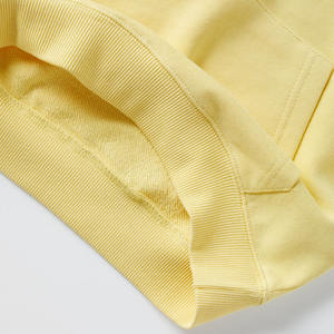 เสื้อฮู้ดสวมหัวโอเวอร์ไซส์สำหรับเด็กผู้ชายเสื้อฮู้ดแบบสวมศีรษะอบอุ่นระบายอากาศได้และน้ำหนักเบาเหมาะสำหรับสภาพอากาศหนาวเย็นบริการ OEM สีทึบ - Product Image 4