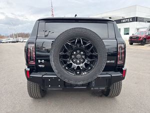 รถเอสยูวี GMC Hummer EV รุ่นปี 2025 ระบบขับเคลื่อน 2 ล้อ แบบ AWD - Product Image 6