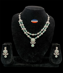 Conjunto de joyería AD para mujer, collar con pendientes en lujoso chapado en rodio, perfecto para ocasiones formales, fiestas y Cajas de Regalo - Product Image 4