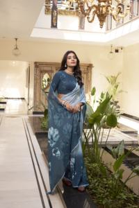 Saree Marbal élégant en apesanteur avec bordure en dentelle à imprimé floral élégant et chemisier pour distributeurs de vêtements ethniques en vrac - Product Image 5