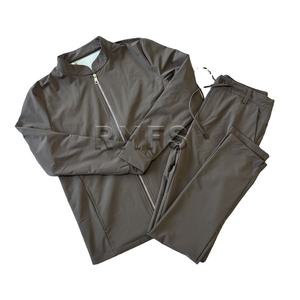 Survêtement de haute qualité pour hommes, veste personnalisée, ensemble de vêtements de sport, survêtements avec logo personnalisé, survêtement streetwear pour hommes - Product Image 1