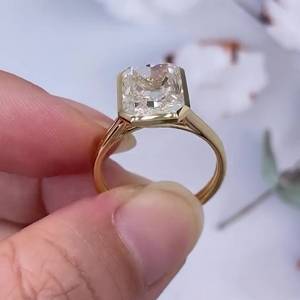 Anillo de Diamante de Laboratorio con Certificación IGI, Corte Radiante, 4.00ct, Engaste Catedral - Product Image 3