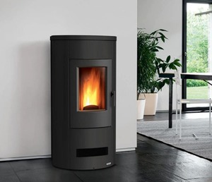 Estufa de Pellets de Madera de 18kW con Caldera Trasera para Calefacción de Agua y Radiadores, Fabricante Europeo, para EE. UU. - Product Image 4