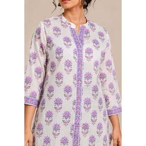 Camiseta informal Mehfil-E-Ishq Gulbahar de manga corta morada - Product Image 2