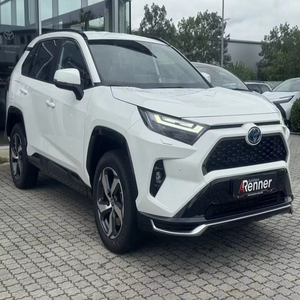 Toyota RAV4 2024 – SUV Híbrido Confiable con Tecnología Moderna y Comodidad - Product Image 1