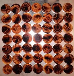 Boutons ronds en corne de buffle écologiques faits à la main Style de mode Animal sculpté Technique naturelle et faite à la main par l'artisanat en croissant - Product Image 5