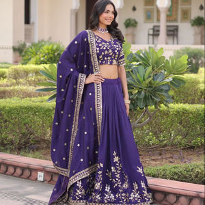 LAHENGA CHOLI DUPATTA NC VICHITRA SILK PARTY FLOWER EMBROIDERY avec des broderies florales en soie VICHITRA, ornées de sequins et de zari, pour toutes les saisons - Product Image 1