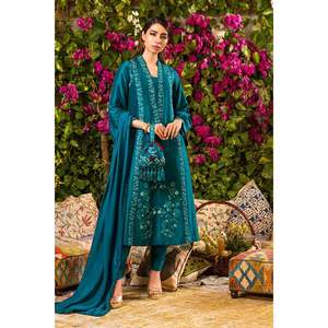 Ensemble chemise et dupatta en satin à manches longues et col en V Sparrow élégant pour le printemps/été, respectueux de l'environnement - Product Image 5